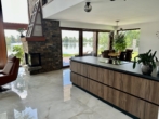 Bild - Außergewöhnliche Architekten-Villa mit exklusiver Ausstattung und eigenem Seeanteil