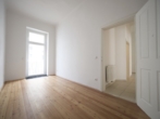 Bild - Großartige 4-Zimmer-Wohnung mit Balkon in klassischem Gründerzeithaus in U-Bahn-Nähe