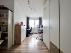 Bild - Helle und freundliche Vier-Zimmer-Wohnung mit Südwest-Loggia und Fernblick sowie Tiefgaragenplatz