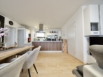 Bild - Helle und freundliche Vier-Zimmer-Wohnung mit Südwest-Loggia und Fernblick sowie Tiefgaragenplatz