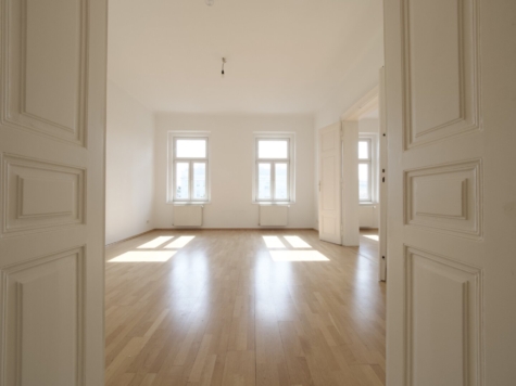 Lichtdurchflutete 4-Zimmer-Altbauwohnung in klassischem Gründerzeithaus in U-Bahn-Nähe, 1150 Wien, Wohnung