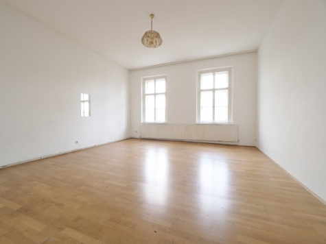 Renovierungsbedürftige Garçonnière in klassischem Gründerzeithaus in U-Bahn-Nähe, 1150 Wien, Garçonnière