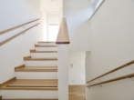Bild - Exklusive Dachgeschoss-Maisonette mit supergroßer Terrasse und wunderbarem Fernblick & Tiefgaragenparkplatz